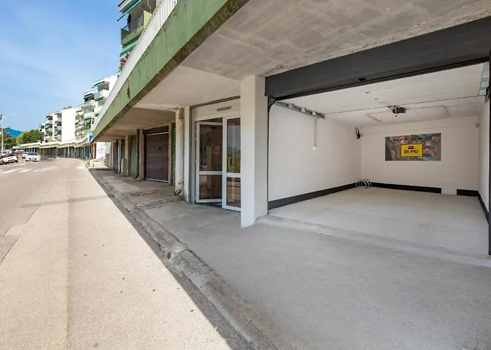 Modern Apartment Di Piu With Free 20M2 Garage Parking