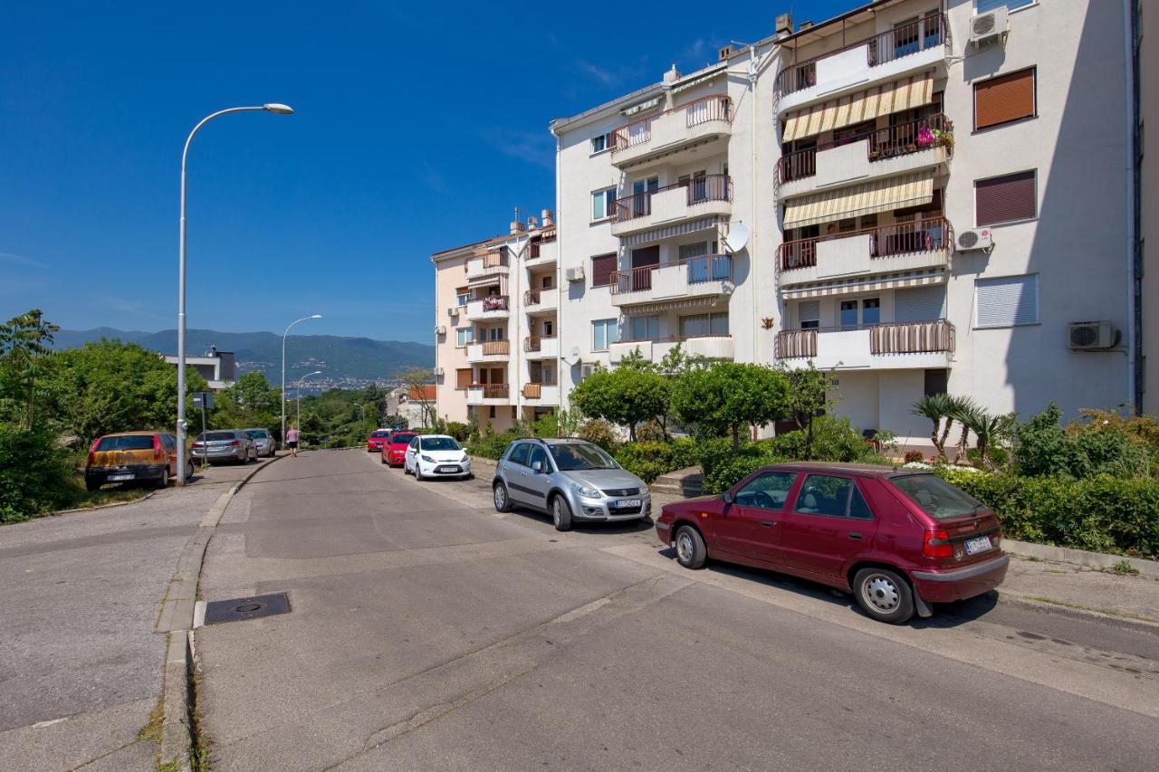 Modern Di Piu With Free 20m2 Garage Parking Apartment *